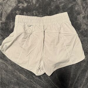 Lulu track that high rise 3”